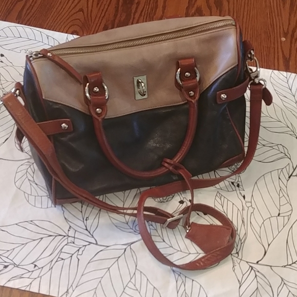 Danier leather purse - Picture 1 of 3